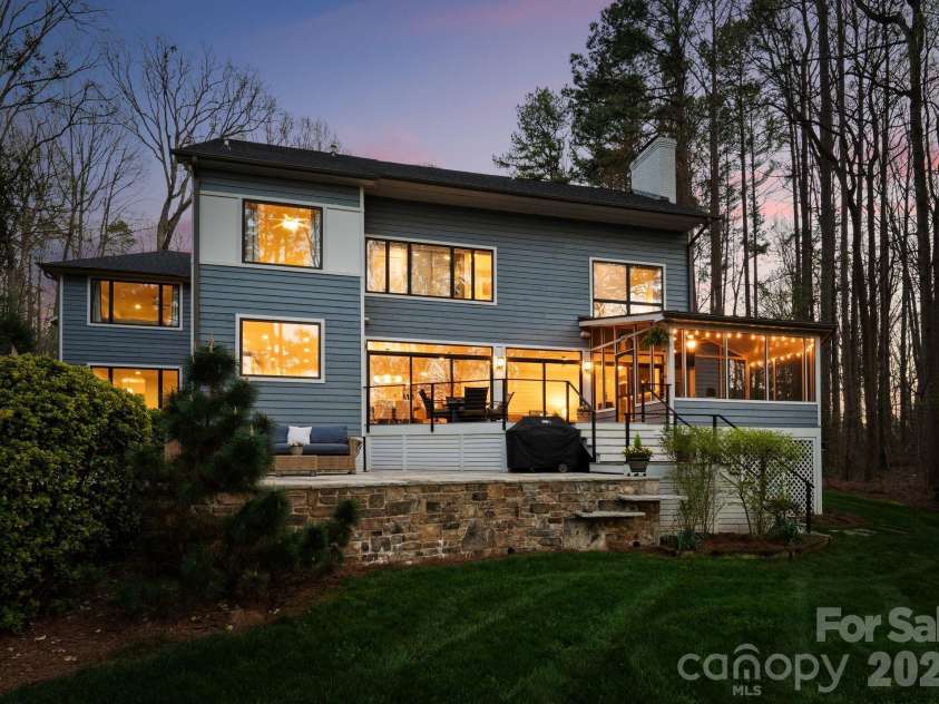 16208 Weatherly Way, Huntersville, NC 28078.  MLS# CAR4356568, YatesRealty ID 11442. Lake Side Elevation