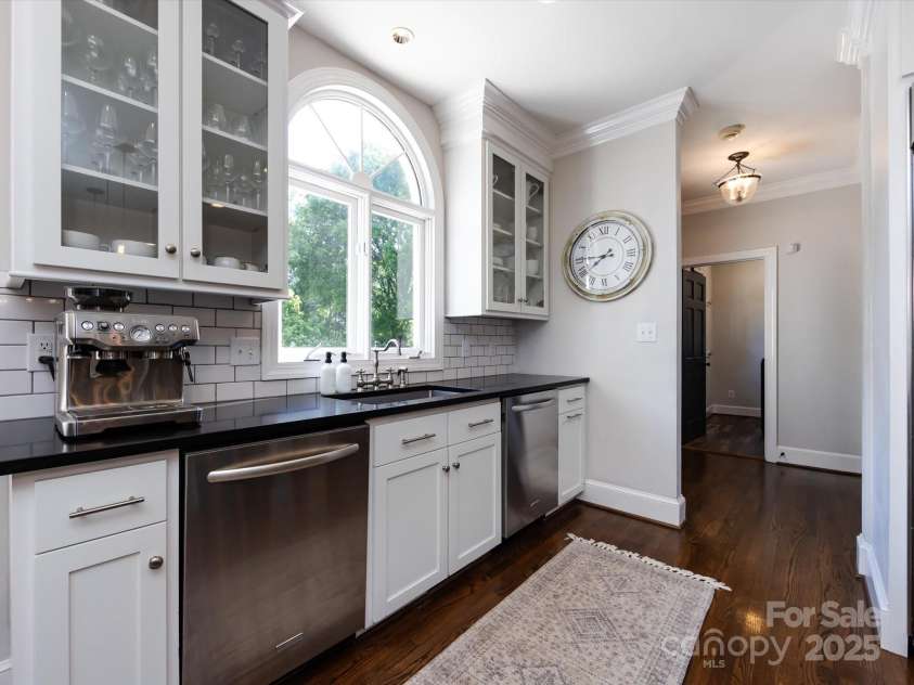 5822 Alexa Road, Charlotte, NC 28277.  MLS# CAR4254956, YatesRealty ID 11442. 