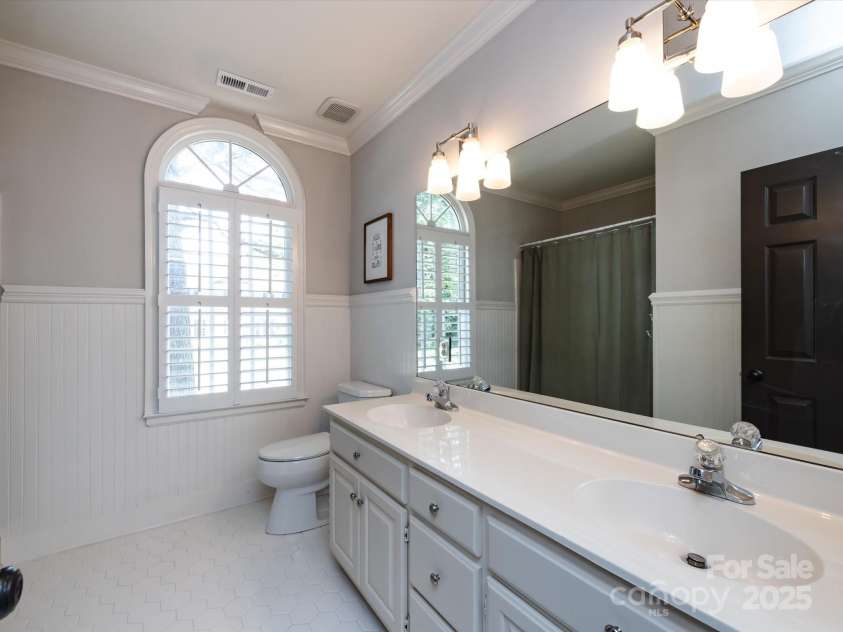 5822 Alexa Road, Charlotte, NC 28277.  MLS# CAR4254956, YatesRealty ID 11442. 