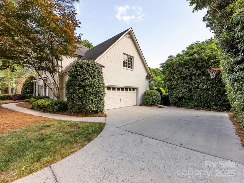 5822 Alexa Road, Charlotte, NC 28277.  MLS# CAR4254956, YatesRealty ID 11442. 