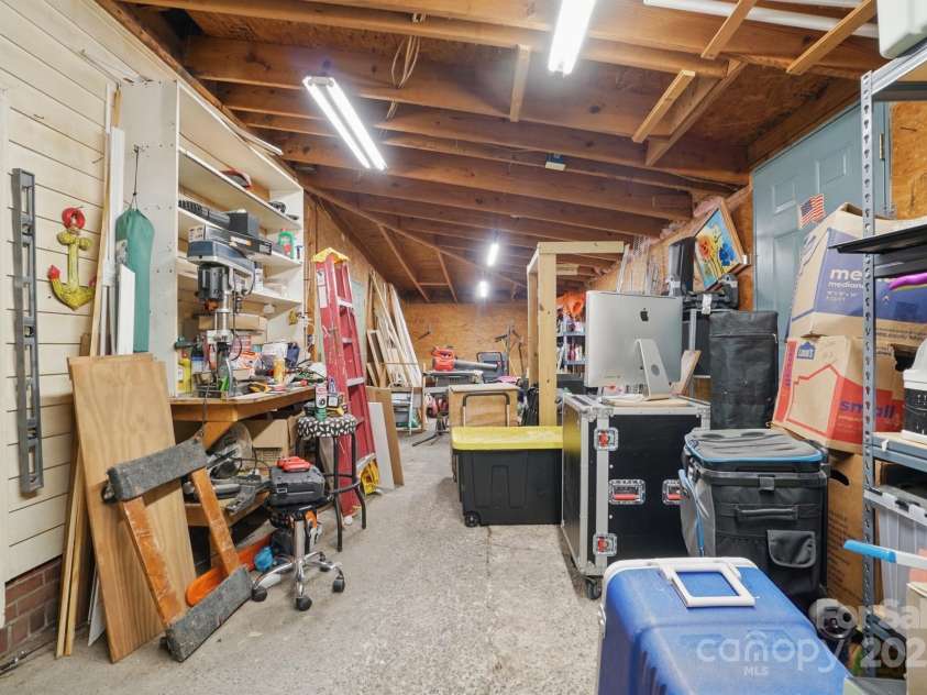 901 Central Drive, Kannapolis, NC 28083.  MLS# CAR4247844, YatesRealty ID 11443. Work shop