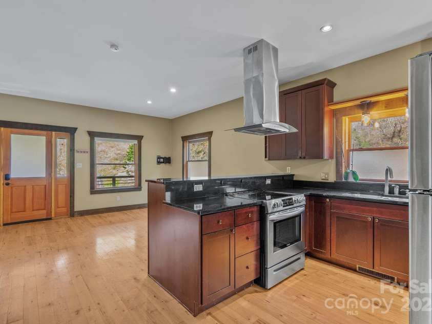 59 Skyway Drive, Marshall, NC 28753.  MLS# CAR4248703, YatesRealty ID 11444. 