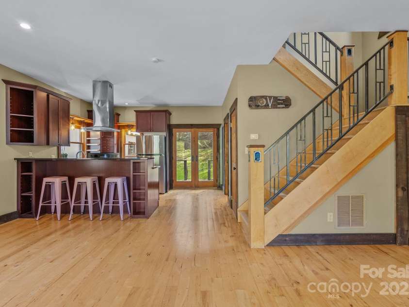 59 Skyway Drive, Marshall, NC 28753.  MLS# CAR4248703, YatesRealty ID 11444. 