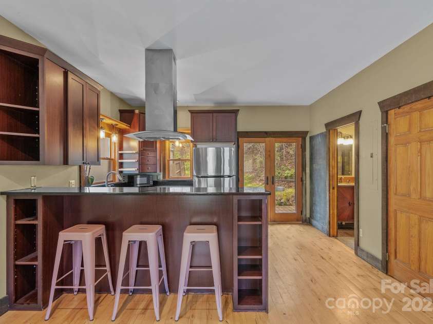 59 Skyway Drive, Marshall, NC 28753.  MLS# CAR4248703, YatesRealty ID 11444. 