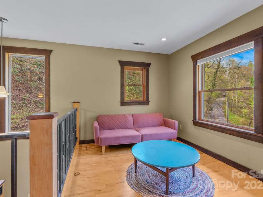 59 Skyway Drive, Marshall, NC 28753.  MLS# CAR4248703, YatesRealty ID 11444. 