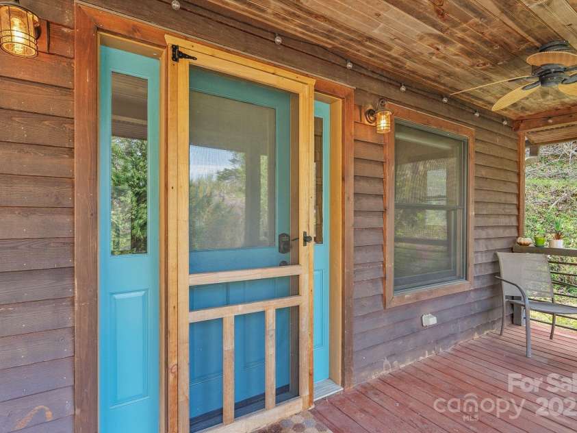 59 Skyway Drive, Marshall, NC 28753.  MLS# CAR4248703, YatesRealty ID 11444. 