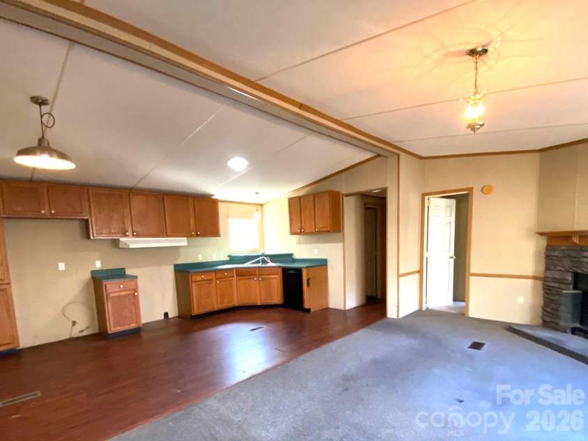 16 Molly Lane, Candler, NC 28715.  MLS# CAR4358310, YatesRealty ID 11445. 