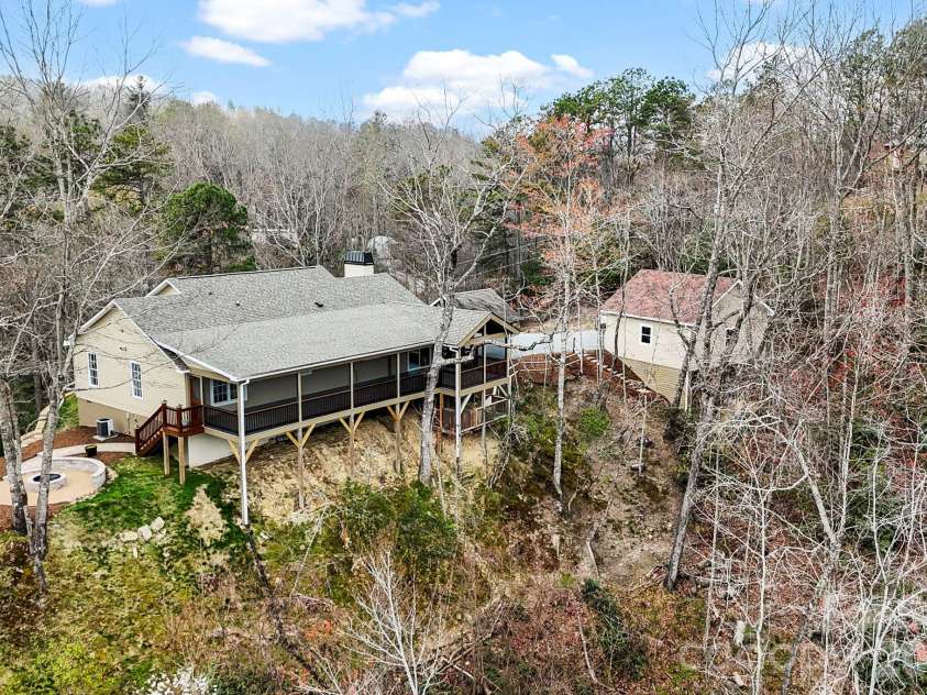362 Gray Fox Road, Rosman, NC 28772.  MLS# CAR4366224, YatesRealty ID 11447. 