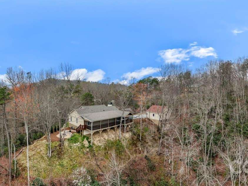 362 Gray Fox Road, Rosman, NC 28772.  MLS# CAR4366224, YatesRealty ID 11447. 