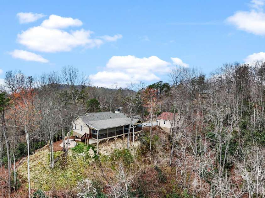 362 Gray Fox Road, Rosman, NC 28772.  MLS# CAR4366224, YatesRealty ID 11447. Beautiful setting!