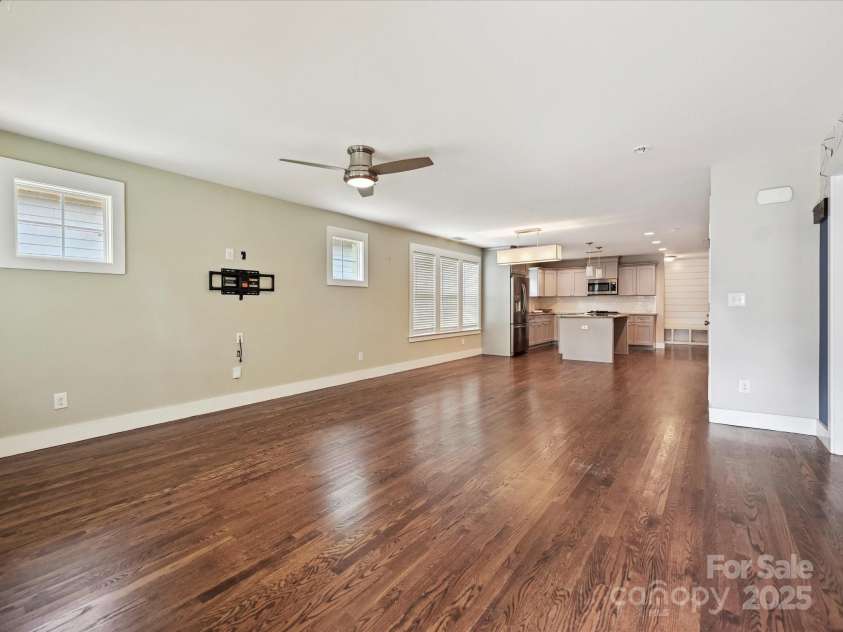 2323 Arden Street, Charlotte, NC 28206.  MLS# CAR4255637, YatesRealty ID 11448. 