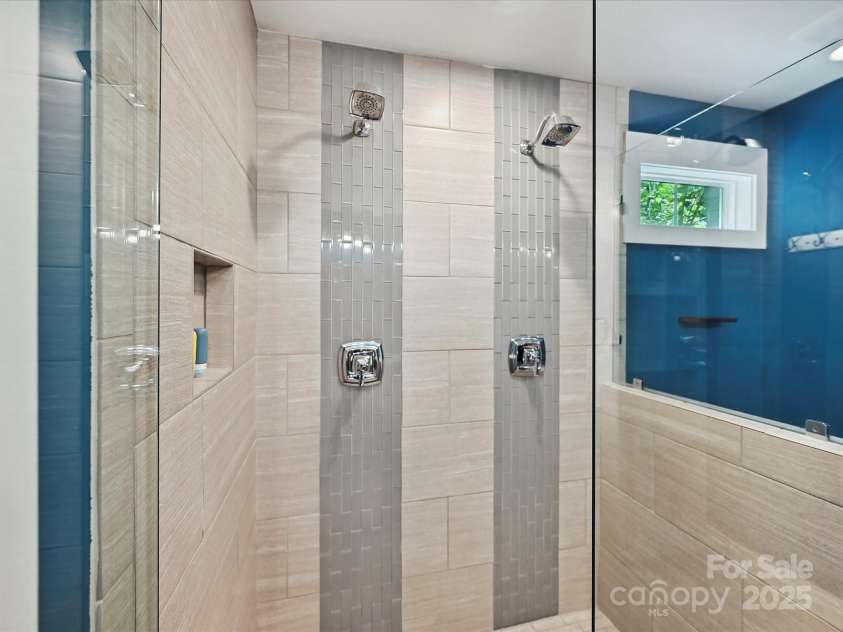 2323 Arden Street, Charlotte, NC 28206.  MLS# CAR4255637, YatesRealty ID 11448. 