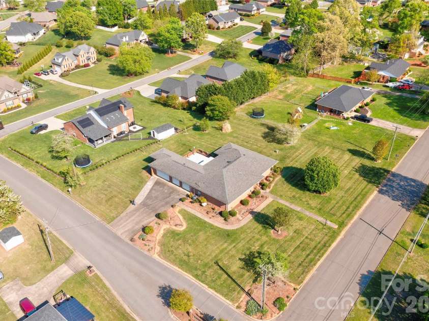 316 Maner Road, Kings Mountain, NC 28086.  MLS# CAR4367781, YatesRealty ID 11448. 