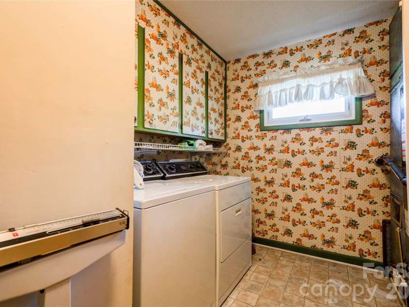 316 Maner Road, Kings Mountain, NC 28086.  MLS# CAR4367781, YatesRealty ID 11448. 
