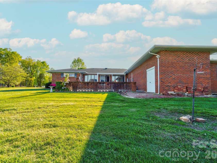 316 Maner Road, Kings Mountain, NC 28086.  MLS# CAR4367781, YatesRealty ID 11448. 