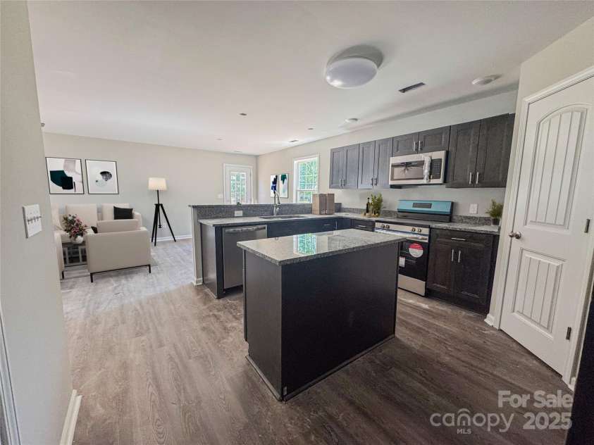 805 Main Street, Marshville, NC 28103.  MLS# CAR4148770, YatesRealty ID 11449. 