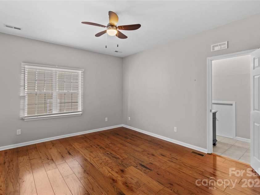 286 Glencoe Lane, Mooresville, NC 28117.  MLS# CAR4107169, YatesRealty ID 1145. 