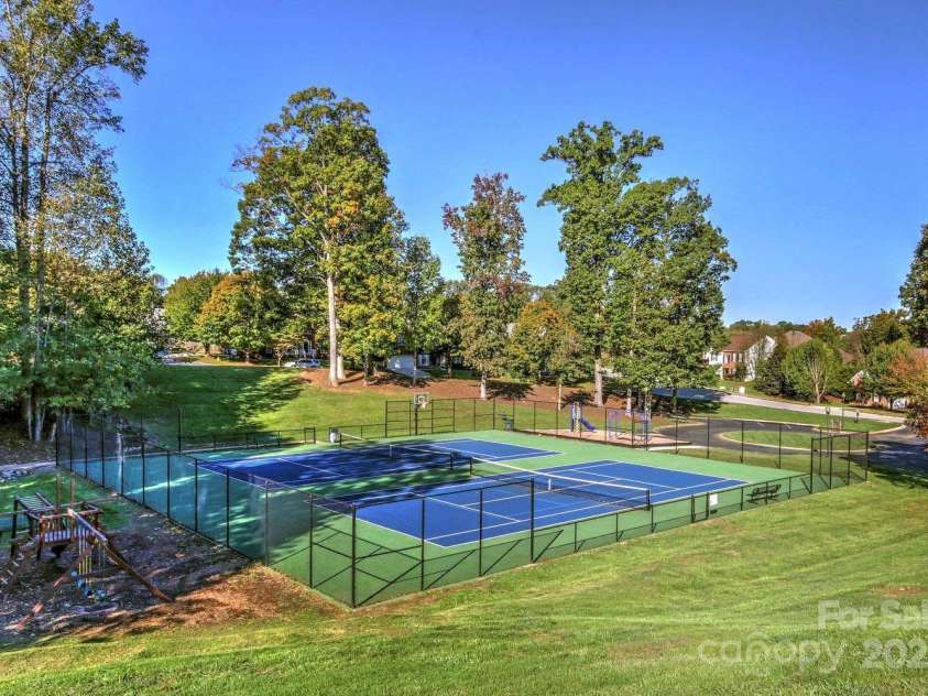 286 Glencoe Lane, Mooresville, NC 28117.  MLS# CAR4107169, YatesRealty ID 1145. 