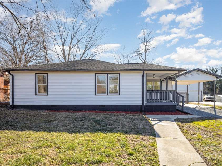 922 Grace Avenue, Kannapolis, NC 28083.  MLS# CAR4225589, YatesRealty ID 11451. 
