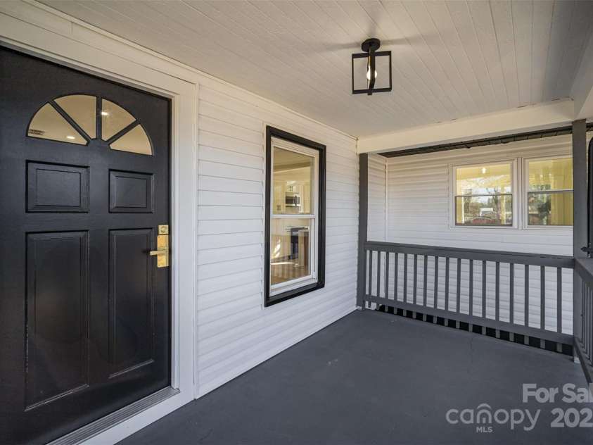 922 Grace Avenue, Kannapolis, NC 28083.  MLS# CAR4225589, YatesRealty ID 11451. 