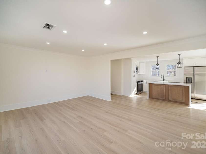 922 Grace Avenue, Kannapolis, NC 28083.  MLS# CAR4225589, YatesRealty ID 11451. 