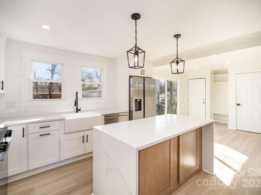 922 Grace Avenue, Kannapolis, NC 28083.  MLS# CAR4225589, YatesRealty ID 11451. 