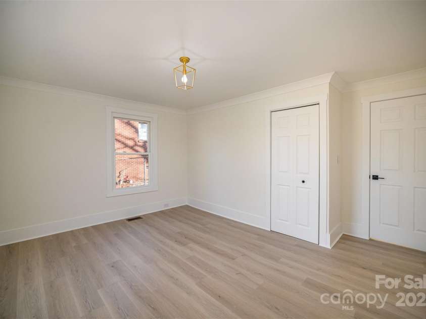 922 Grace Avenue, Kannapolis, NC 28083.  MLS# CAR4225589, YatesRealty ID 11451. 