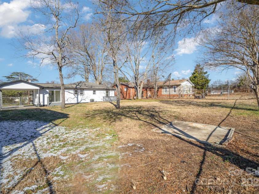 922 Grace Avenue, Kannapolis, NC 28083.  MLS# CAR4225589, YatesRealty ID 11451. 