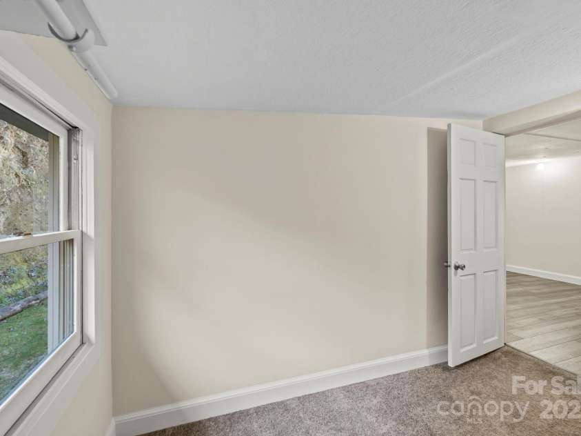456 Newtown Road, Rosman, NC 28772.  MLS# CAR4249436, YatesRealty ID 11452. 