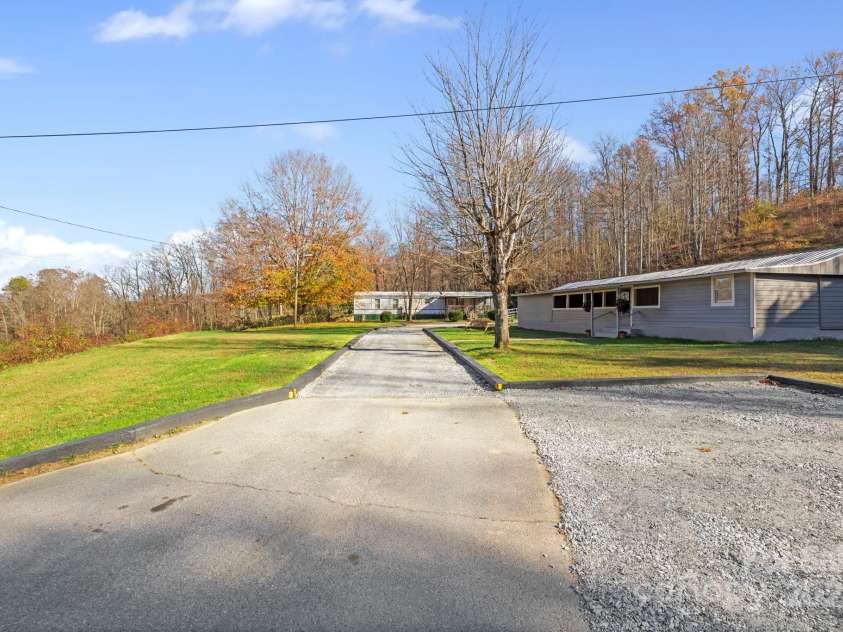 456 Newtown Road, Rosman, NC 28772.  MLS# CAR4249436, YatesRealty ID 11452. 