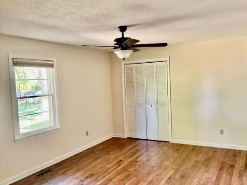 127 Edgeway Road, Mooresville, NC 28117.  MLS# CAR4248332, YatesRealty ID 11453. Primary bedroom