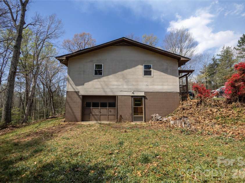 5172 US 70 Highway, Nebo, NC 28761.  MLS# CAR4366535, YatesRealty ID 11453. 