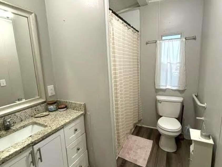 4412 Eagle Chase Drive, Charlotte, NC 28216.  MLS# CAR4362183, YatesRealty ID 11454. 
