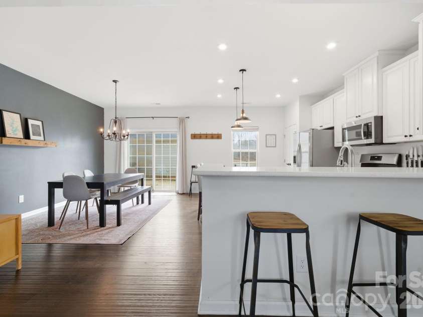 4135 Audubon Park Drive, Charlotte, NC 28217.  MLS# CAR4345129, YatesRealty ID 11455. 