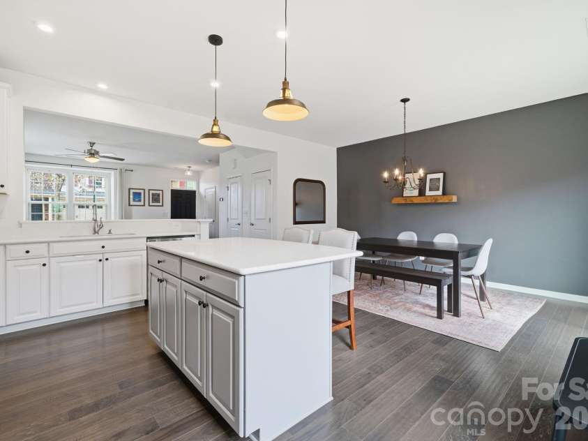 4135 Audubon Park Drive, Charlotte, NC 28217.  MLS# CAR4345129, YatesRealty ID 11455. 