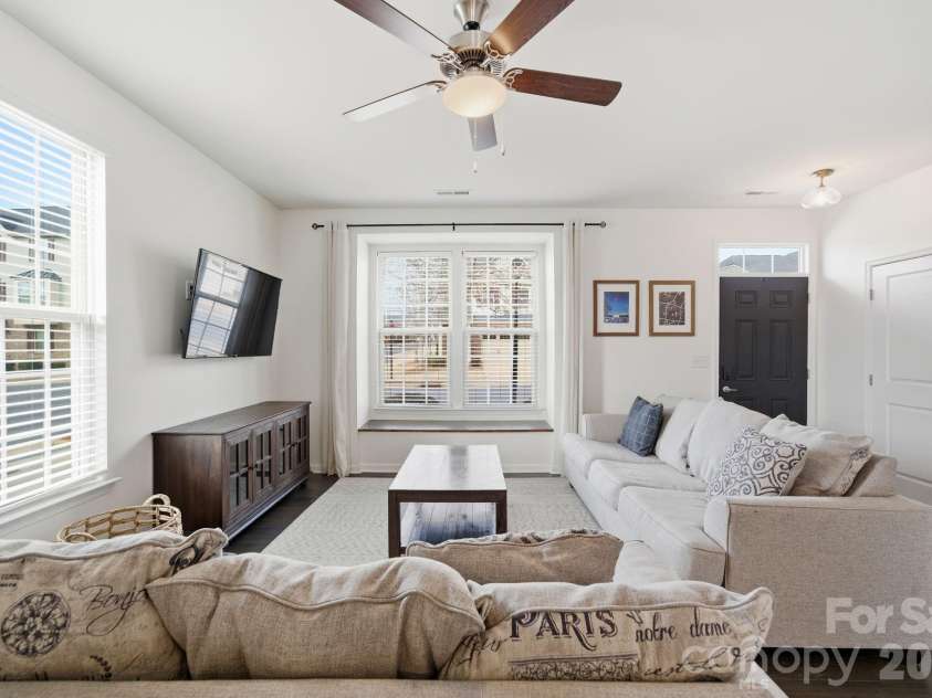 4135 Audubon Park Drive, Charlotte, NC 28217.  MLS# CAR4345129, YatesRealty ID 11455. 