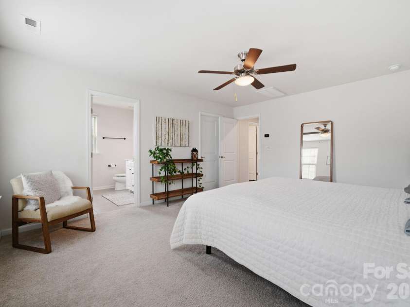 4135 Audubon Park Drive, Charlotte, NC 28217.  MLS# CAR4345129, YatesRealty ID 11455. 