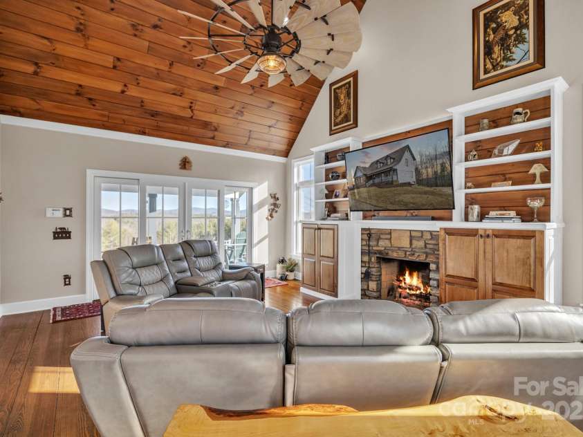 559 Brownstone Lane, Crumpler, NC 28617.  MLS# CAR4241383, YatesRealty ID 11456. 