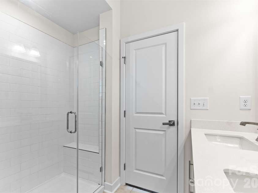3645 Tryon Street, Charlotte, NC 28217.  MLS# CAR4231696, YatesRealty ID 11458. 