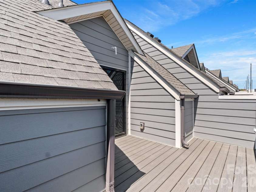3645 Tryon Street, Charlotte, NC 28217.  MLS# CAR4231696, YatesRealty ID 11458. 