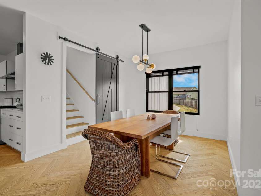 41 Alaskan Drive, Leicester, NC 28748.  MLS# CAR4231149, YatesRealty ID 11458. 