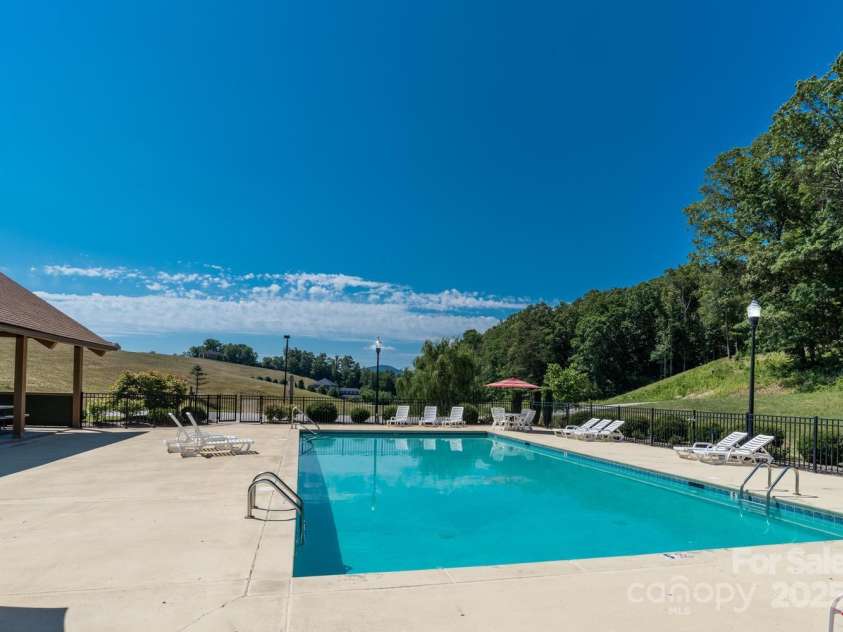 41 Alaskan Drive, Leicester, NC 28748.  MLS# CAR4231149, YatesRealty ID 11458. Community Pool