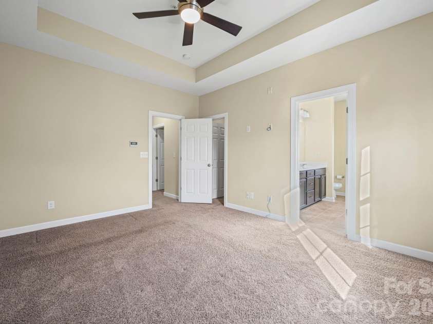 15420 Barossa Valley Street, Charlotte, NC 28277.  MLS# CAR4334194, YatesRealty ID 11459. 