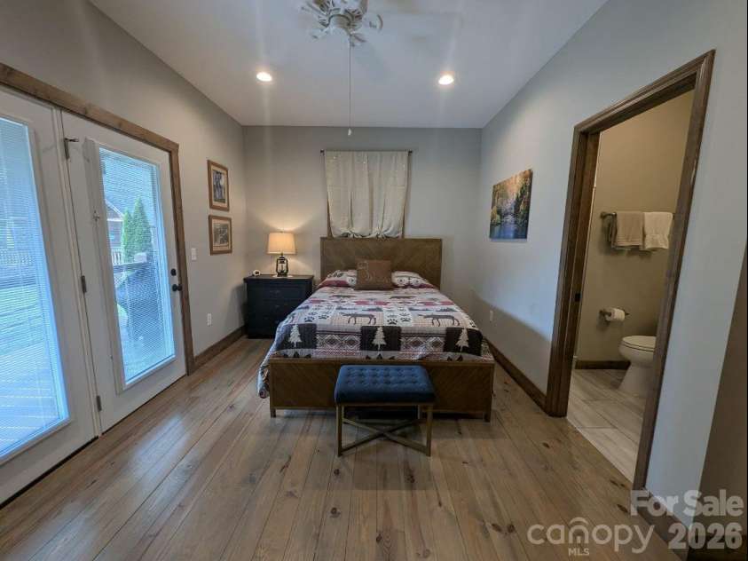 10 Rio Bravo Drive, Sylva, NC 28779.  MLS# CAR4296478, YatesRealty ID 1146. Primary with ensuite
