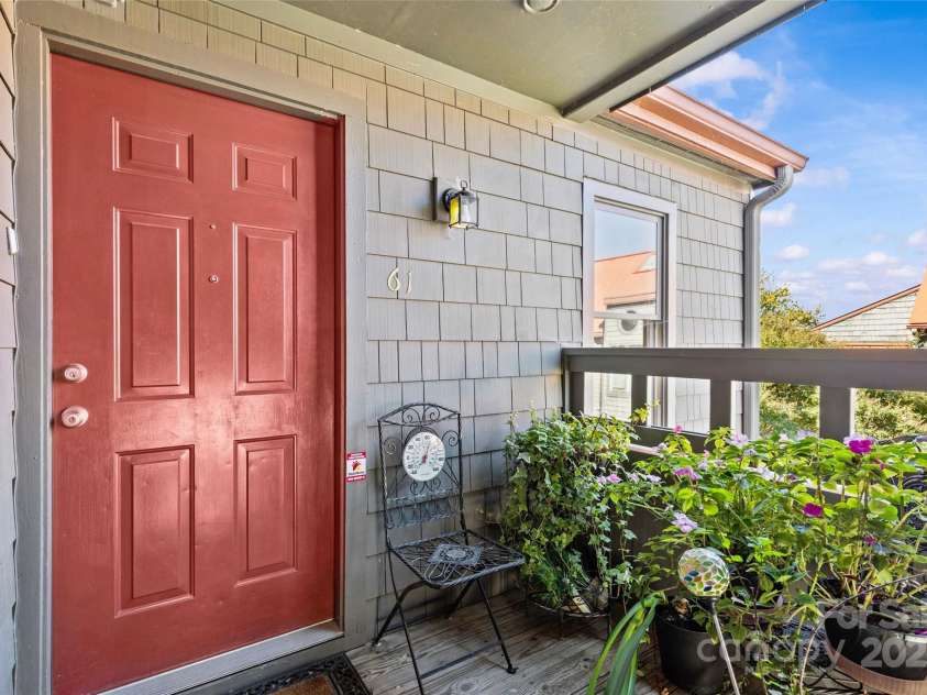 9029 J M Keynes Drive, Charlotte, NC 28262.  MLS# CAR4314390, YatesRealty ID 1146. 