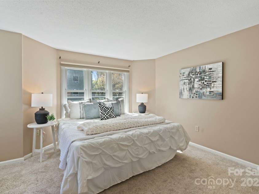 419 8th Street, Charlotte, NC 28202.  MLS# CAR4235854, YatesRealty ID 11460. 