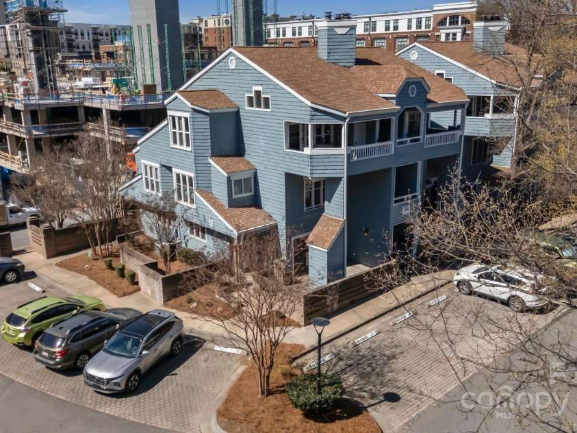 419 8th Street, Charlotte, NC 28202.  MLS# CAR4235854, YatesRealty ID 11460. 