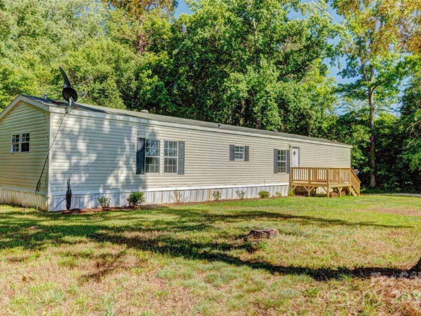 126 Racine Drive, Cherryville, NC 28021.  MLS# CAR4251790, YatesRealty ID 11461. 