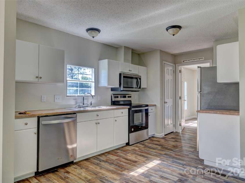 126 Racine Drive, Cherryville, NC 28021.  MLS# CAR4251790, YatesRealty ID 11461. 