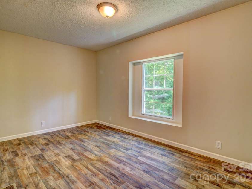 126 Racine Drive, Cherryville, NC 28021.  MLS# CAR4251790, YatesRealty ID 11461. 